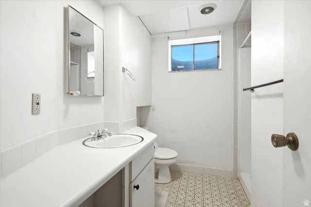7050 S 260 E, Midvale, UT 84047