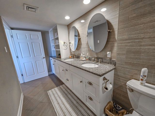 9650 Shore Dr Apt 1106, Myrtle Beach, SC 29572