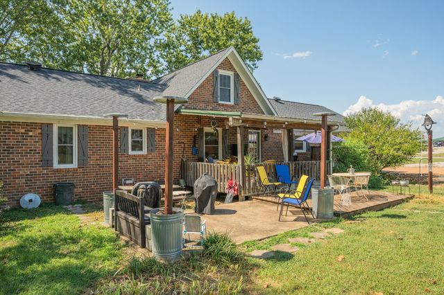 131 Stoneybrook Rd, Columbia, TN 38401