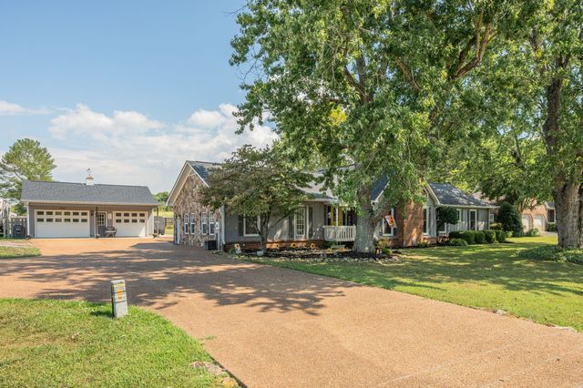 131 Stoneybrook Rd, Columbia, TN 38401