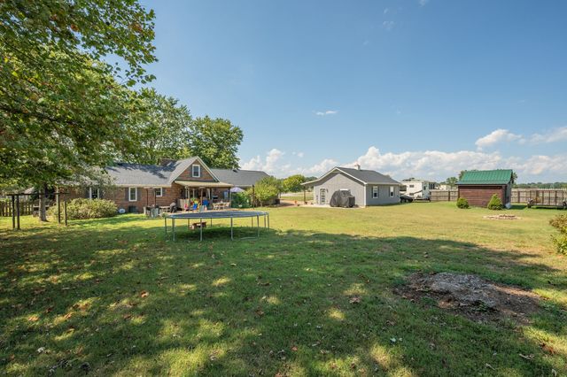 131 Stoneybrook Rd, Columbia, TN 38401