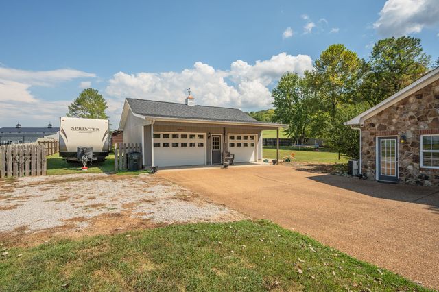131 Stoneybrook Rd, Columbia, TN 38401