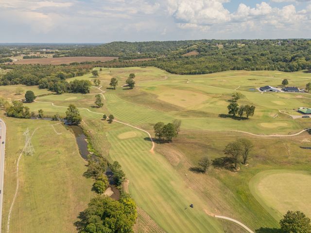 131 Stoneybrook Rd, Columbia, TN 38401