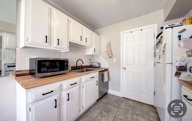 22814 Talford Street, Novi, MI 48375
