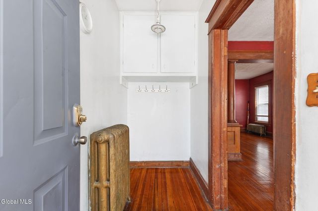 1065 Willett Street, Schenectady, NY 12303