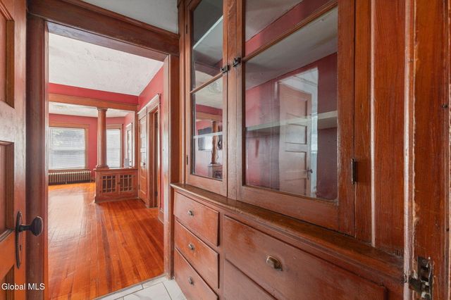 1065 Willett Street, Schenectady, NY 12303