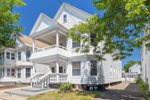 1065 Willett Street, Schenectady, NY 12303