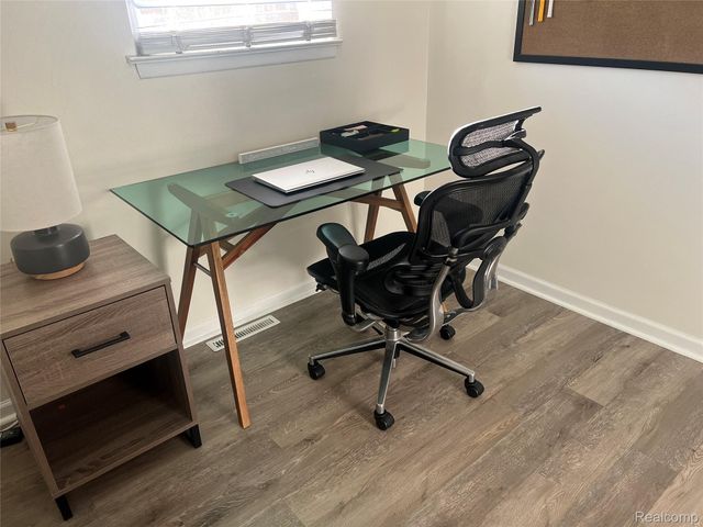 4335 Crestdale Avenue, West Bloomfield Charter Township, MI 48323