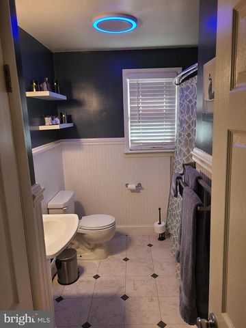 321 N TUCKAHOE RD, Williamstown, NJ 08094