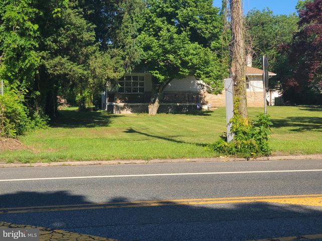 321 N TUCKAHOE RD, Williamstown, NJ 08094
