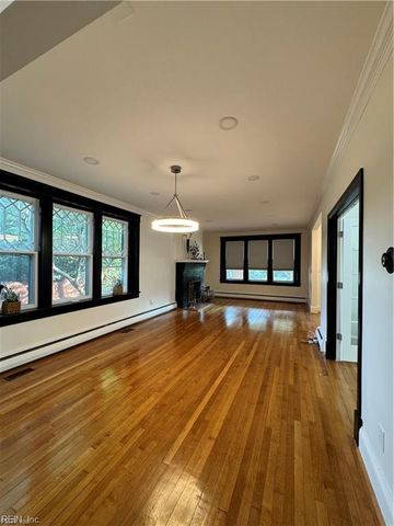 734 Shirley AVE, Norfolk, VA 23517