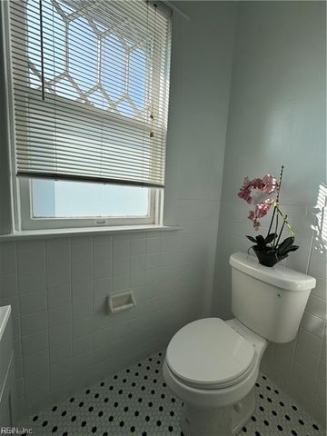 734 Shirley AVE, Norfolk, VA 23517