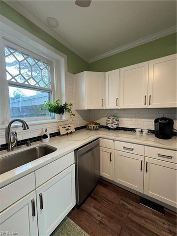 734 Shirley AVE, Norfolk, VA 23517