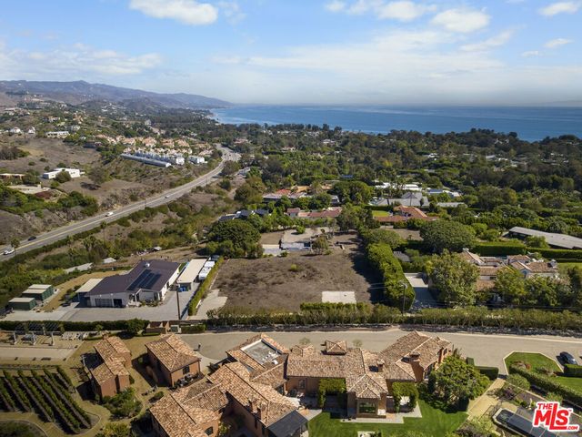 28901 Selfridge Drive, Malibu, CA 90265