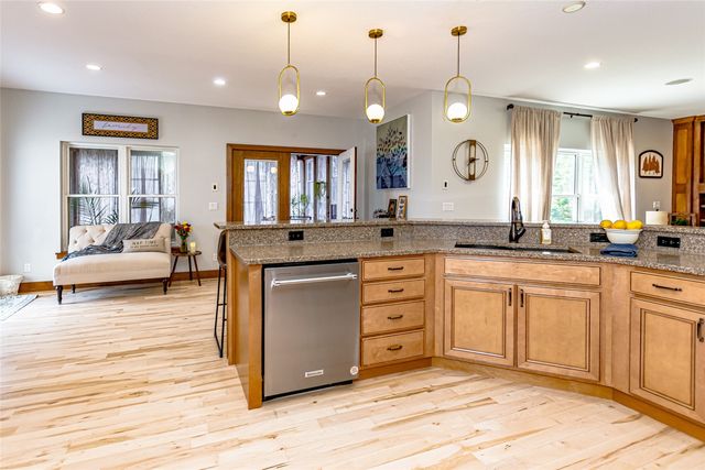 624 Lincoln Court, Center Point, IA 52213