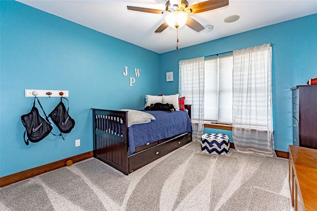 624 Lincoln Court, Center Point, IA 52213