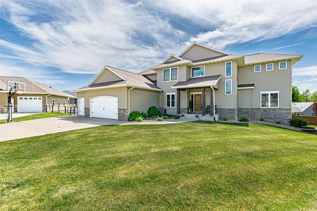 624 Lincoln Court, Center Point, IA 52213