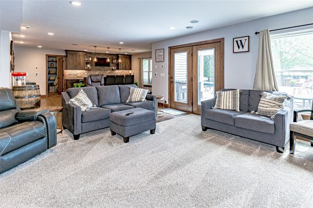 624 Lincoln Court, Center Point, IA 52213