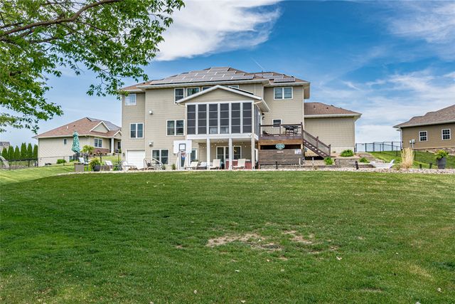 624 Lincoln Court, Center Point, IA 52213