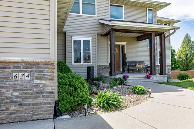 624 Lincoln Court, Center Point, IA 52213