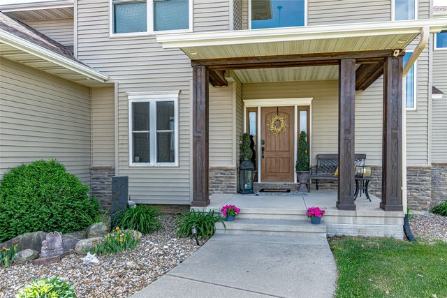 624 Lincoln Court, Center Point, IA 52213