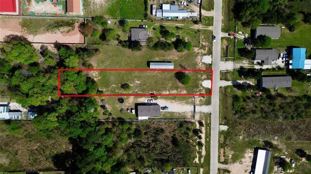 1202 County Road 5035, Cleveland, TX 77327