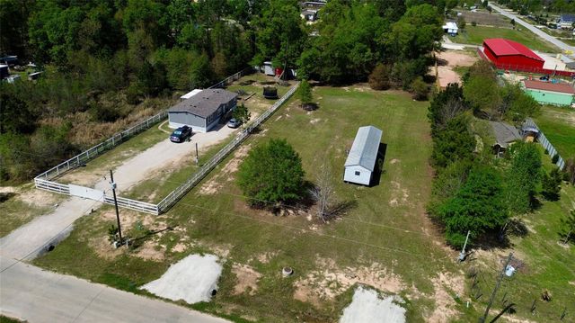1202 County Road 5035, Cleveland, TX 77327
