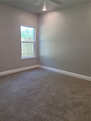 3200 King Street A&B, Greenville, TX 75401