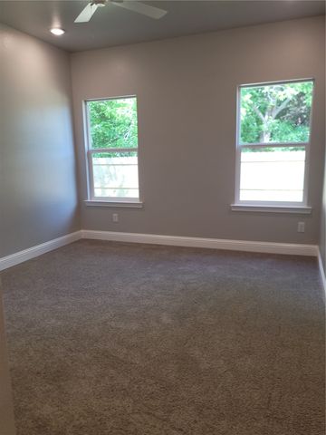 3200 King Street A&B, Greenville, TX 75401