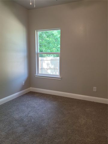 3200 King Street A&B, Greenville, TX 75401