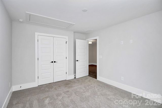 2957 Ross Avenue, Charlotte, NC 28208