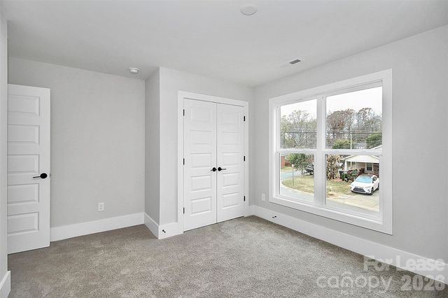 2957 Ross Avenue, Charlotte, NC 28208