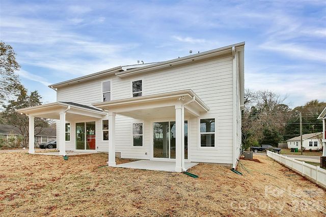 2957 Ross Avenue, Charlotte, NC 28208