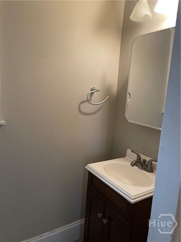 228 E Henry Street A, Savannah, GA 31401
