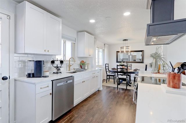 1903 S Cody Way, Lakewood, CO 80227