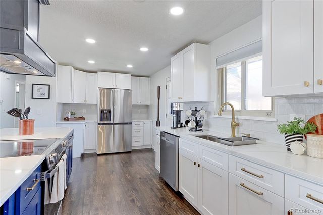 1903 S Cody Way, Lakewood, CO 80227