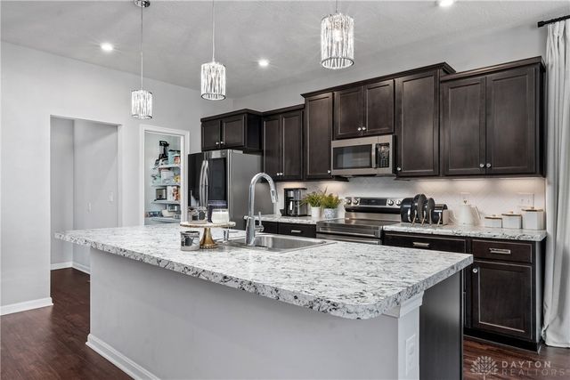 3553 Shellbark Drive, Bellbrook, OH 45305