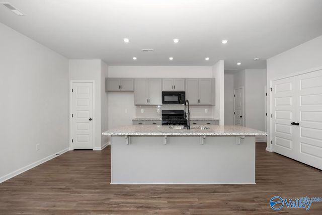 194 Mill Valley Way, New Market, AL 35761