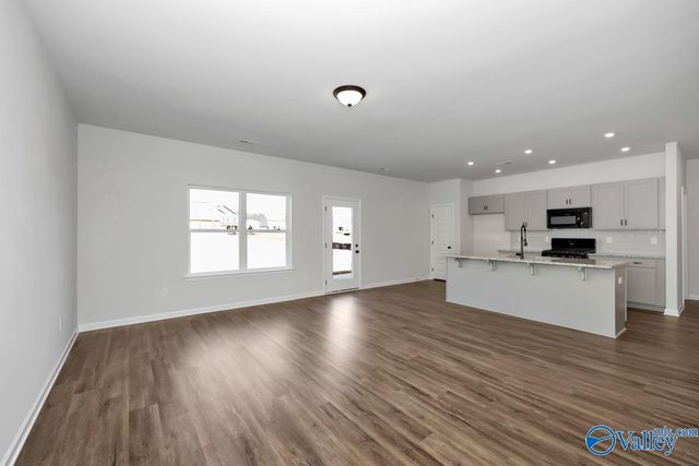 194 Mill Valley Way, New Market, AL 35761