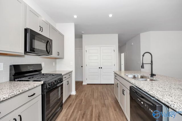 194 Mill Valley Way, New Market, AL 35761