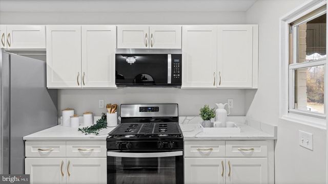 1007 MOUNT HOLLY ST, Baltimore, MD 21229