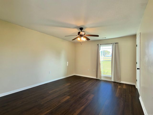 300 Sunset Dr, Paragould, AR 72450
