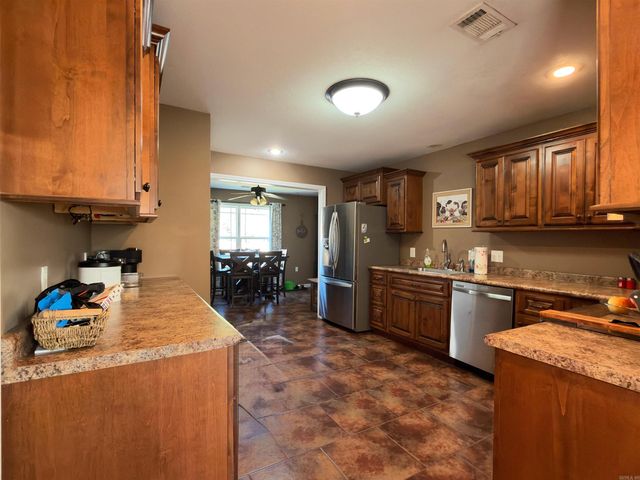 300 Sunset Dr, Paragould, AR 72450