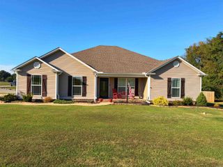 300 Sunset Dr, Paragould, AR 72450