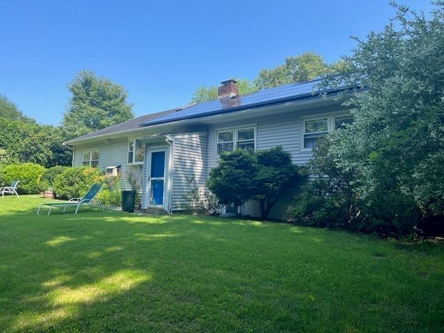 169 Colburn St, Westwood, MA 02090