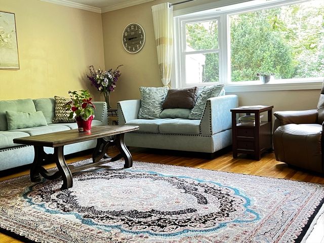 169 Colburn St, Westwood, MA 02090