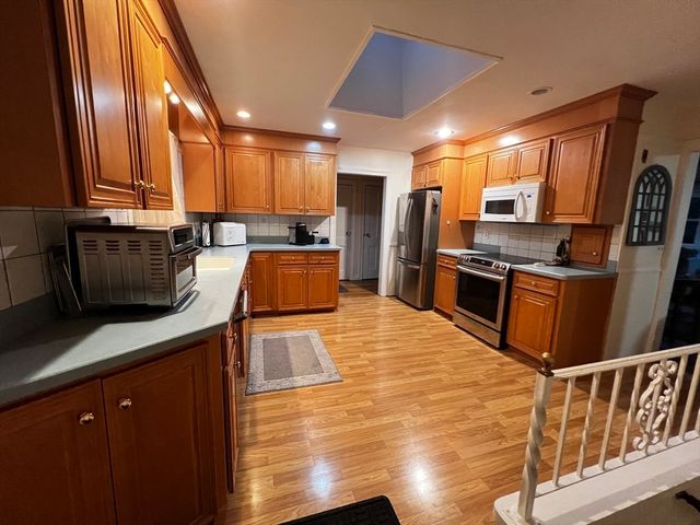 169 Colburn St, Westwood, MA 02090