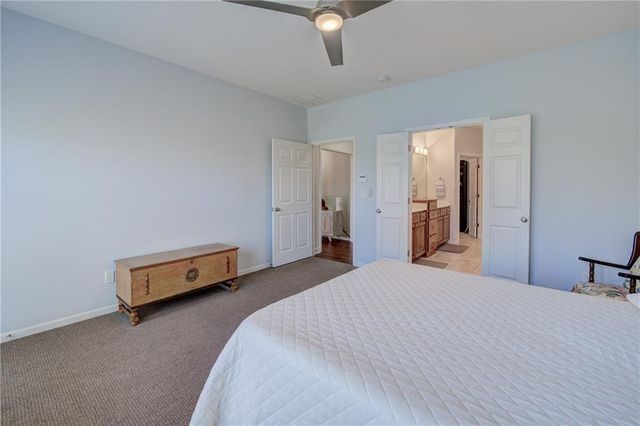 3900 NW Eclipse Place, Blue Springs, MO 64015