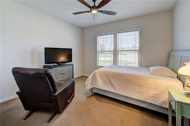 3900 NW Eclipse Place, Blue Springs, MO 64015