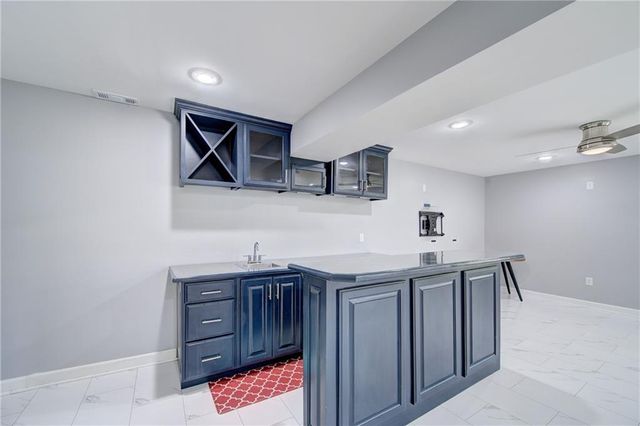 3900 NW Eclipse Place, Blue Springs, MO 64015